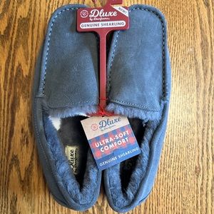 Dearform Slippers.  DLuxe Genuine Shearling. Size 11